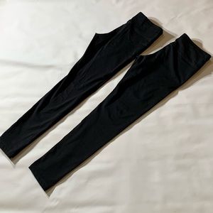 2 pairs of 90 Degree leggings size M